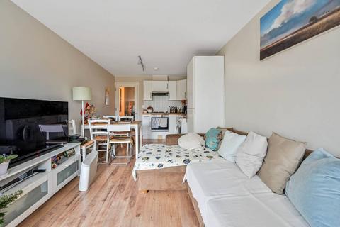 1 bedroom flat for sale, Styles Court, Walton Road, East Molesey, KT8
