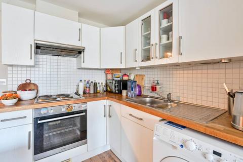 1 bedroom flat for sale, Styles Court, Walton Road, East Molesey, KT8