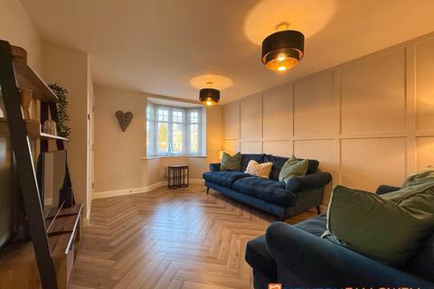 3 bedroom semi-detached house for sale, Wickenby Avenue, 6 NG24