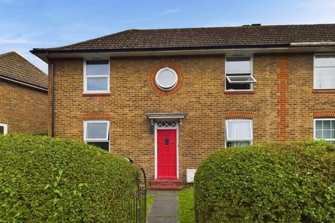 5 bedroom semi-detached house to rent, The Highway, Brighton