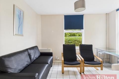 5 bedroom semi-detached house to rent, The Highway, Brighton