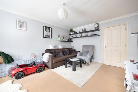3 bedroom end of terrace house for sale, The Brambles, Trowbridge