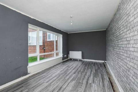 2 bedroom ground floor flat to rent, Queen Street, Doncaster DN4