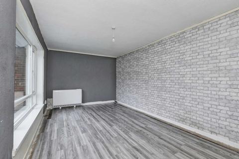 2 bedroom ground floor flat to rent, Queen Street, Doncaster DN4