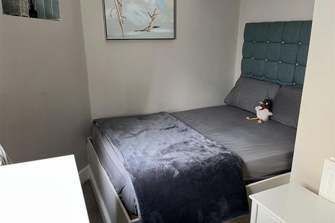 1 bedroom flat to rent, 24 Charles Street, Bath, BA1