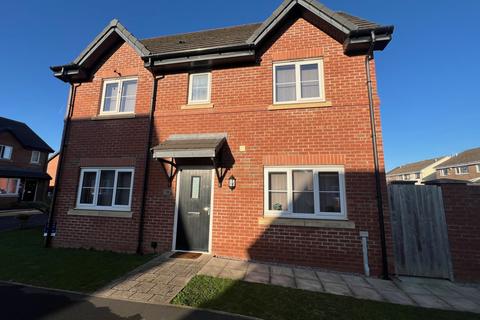 3 bedroom semi-detached house to rent, Melrose Gardens,  Blackpool, FY4