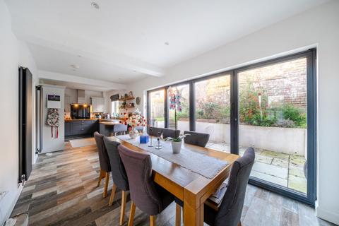 4 bedroom semi-detached house for sale, Yarborough Road, Lincoln, Lincolnshire, LN1