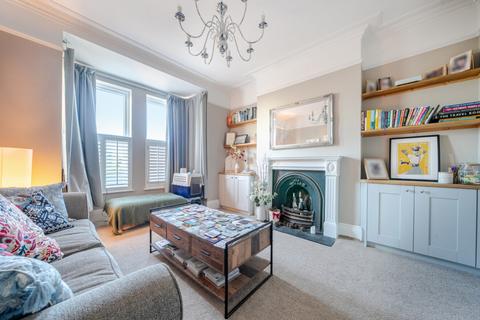 4 bedroom semi-detached house for sale, Yarborough Road, Lincoln, Lincolnshire, LN1