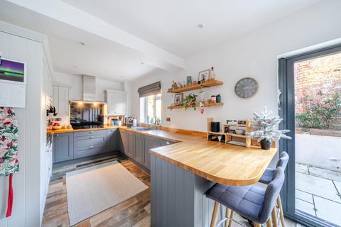 4 bedroom semi-detached house for sale, Yarborough Road, Lincoln, Lincolnshire, LN1