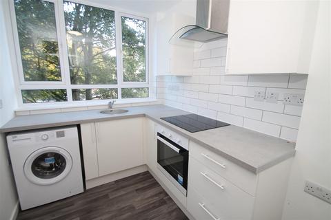1 bedroom flat for sale, Elmwood Court, Edgbaston, Birmingham, B5