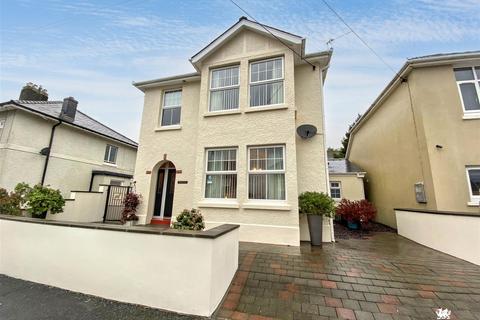 4 bedroom detached house for sale, Parc Thomas, Carmarthen