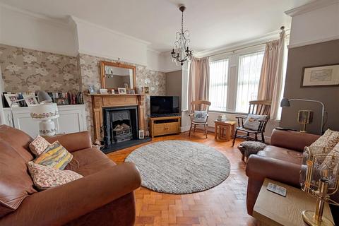 4 bedroom detached house for sale, Parc Thomas, Carmarthen