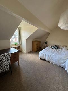 Latchmere Road, Manchester M14