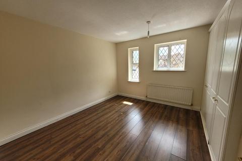 undefined, Crestwood Gardens, Goldenash, Northampton NN3