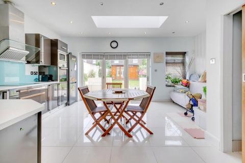undefined, East Ferry Road, London