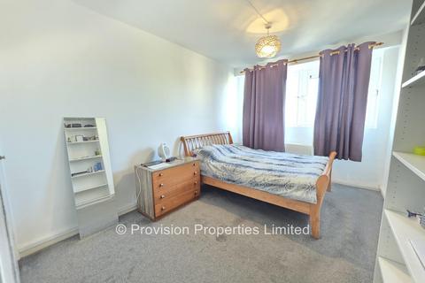 2 bedroom flat to rent, Lovell Park Grange, City Centre LS7