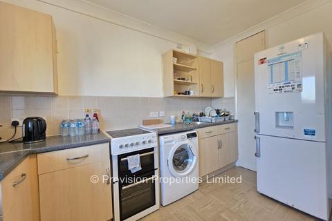 2 bedroom flat to rent, Lovell Park Grange, City Centre LS7