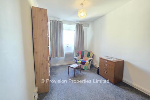 2 bedroom flat to rent, Lovell Park Grange, City Centre LS7
