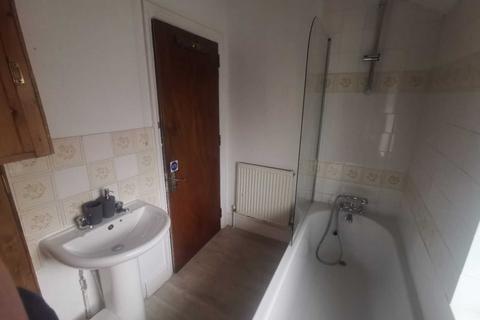 undefined, 2X Rooms Available, Showell Green Lane, Sparkhill, B11