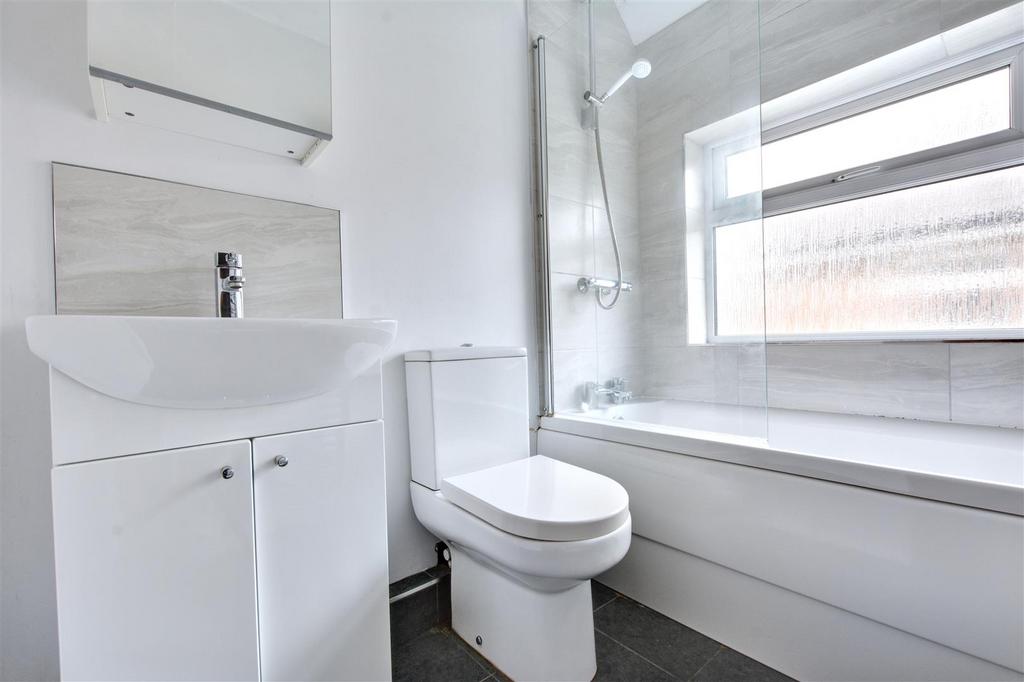 Bathroom.jpeg