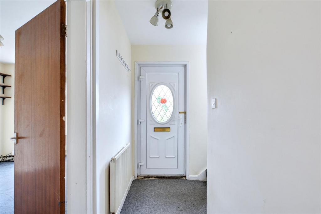 Hallway 1.jpeg