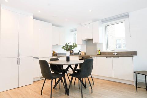 2 bedroom apartment to rent, Clippers Quay Salford M50