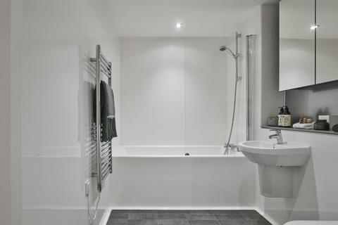 2 bedroom apartment to rent, Clippers Quay Salford M50