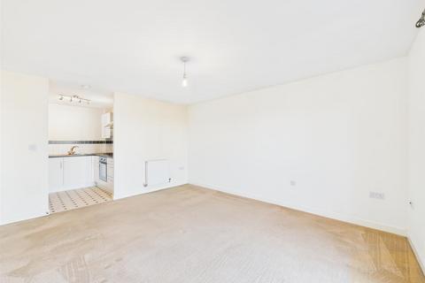 2 bedroom flat to rent, Longhorn Avenue, Gloucester GL1