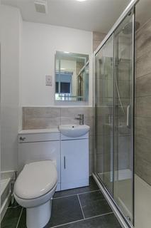 1 bedroom in a house share to rent, Romilly Road, Cardiff CF5
