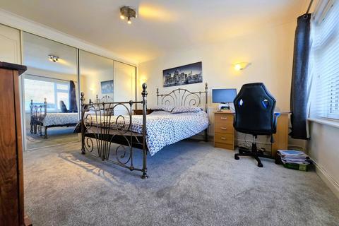 3 bedroom bungalow for sale, Warren Road, Brean, Burnham-on-Sea, Somerset, TA8