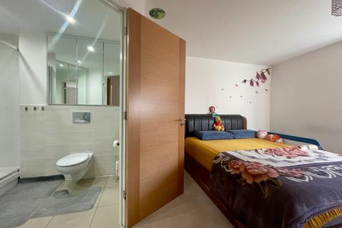 undefined, Hinds Court, Perkins Gardens, Ickenham, UB10 8FQ