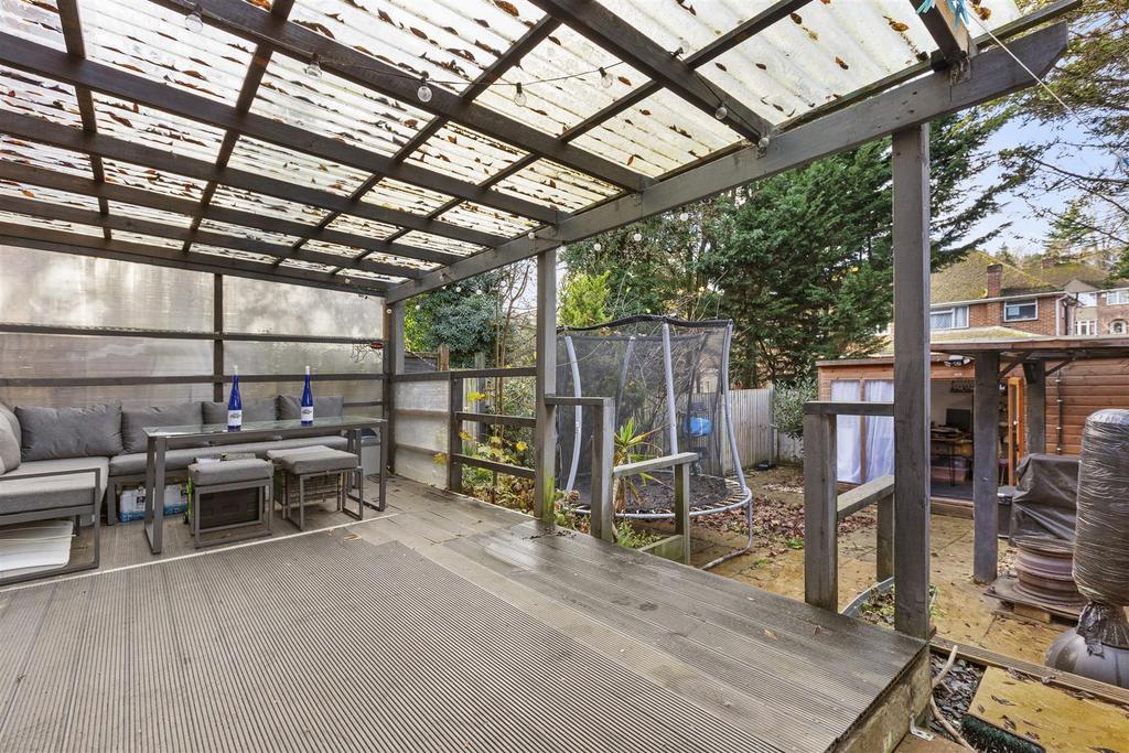 20 Davies Court, Carrington Rd, HP12 3 JF-9.jpg