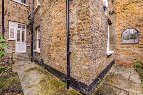1 bedroom flat to rent, Bonnington Square, London SW8