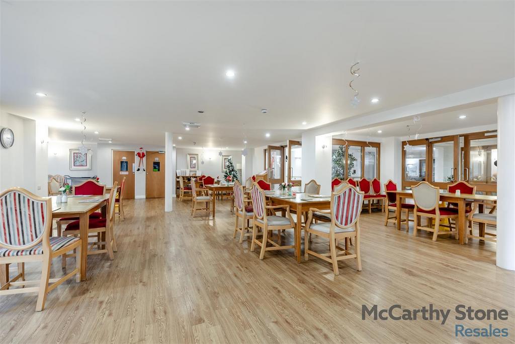 8672483-interior19.jpg
