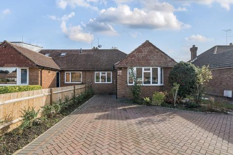 4 bedroom bungalow for sale, Queenhythe Road, Jacob's Well, GU4