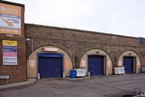 Distribution warehouse to rent, Crossfield St London SE8 3PH