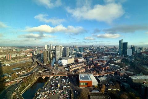 2 bedroom apartment to rent, Trinity Way, Manchester