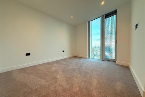 2 bedroom apartment to rent, Trinity Way, Manchester