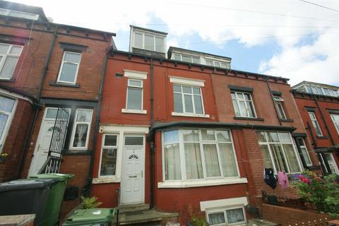 3 bedroom terraced house to rent, Luxor Avenue, Harehills, Leeds