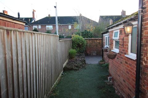 3 bedroom terraced house to rent, Carmelite Terrace, King's Lynn, PE30