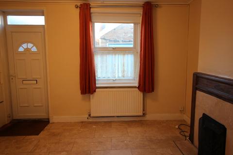 3 bedroom terraced house to rent, Carmelite Terrace, King's Lynn, PE30
