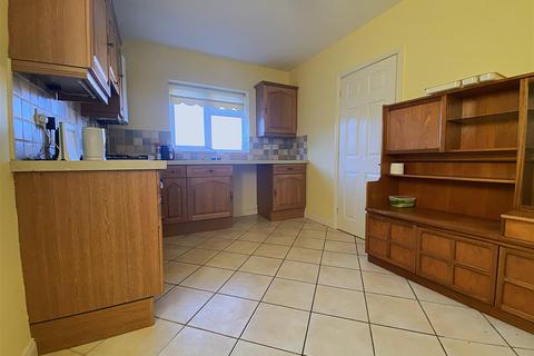 2 bedroom detached bungalow for sale, Greenwood Close, Thurmaston, Leicester