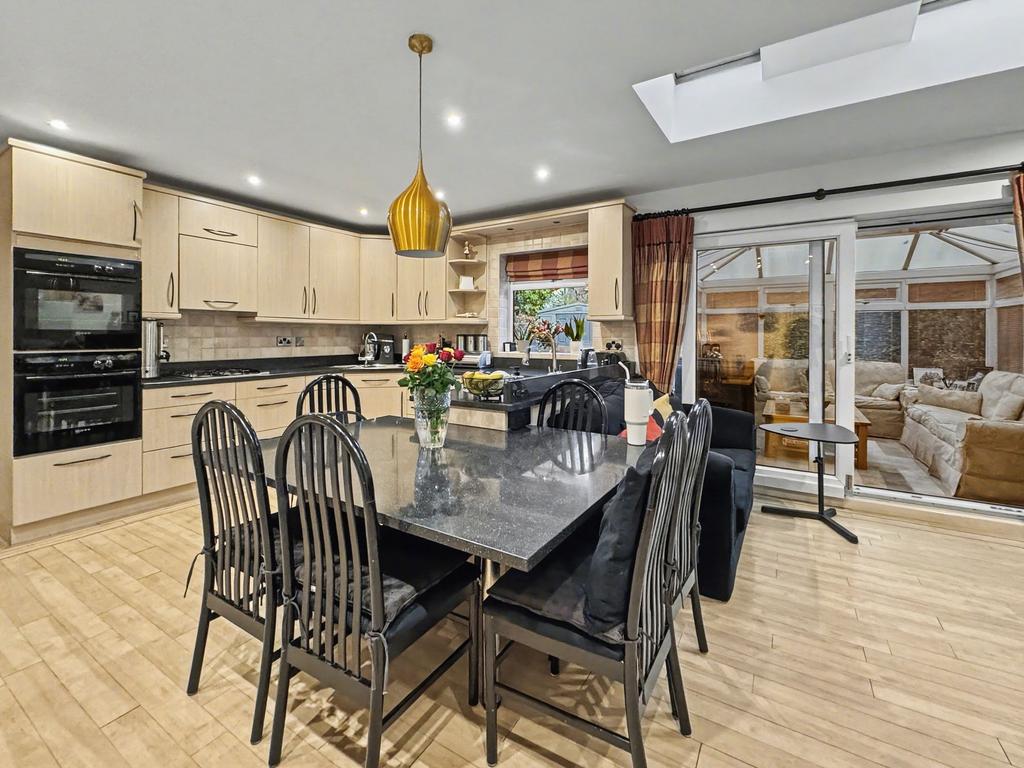Kitchen / Diner