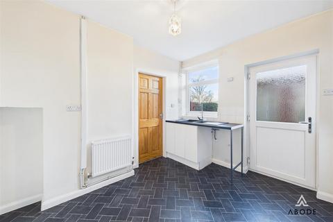 3 bedroom terraced house to rent, Pennycroft Road, Uttoxeter ST14