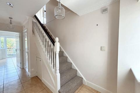 4 bedroom semi-detached house for sale, Warkworth Woods, Gosforth, Newcastle upon Tyne, NE3 5RA