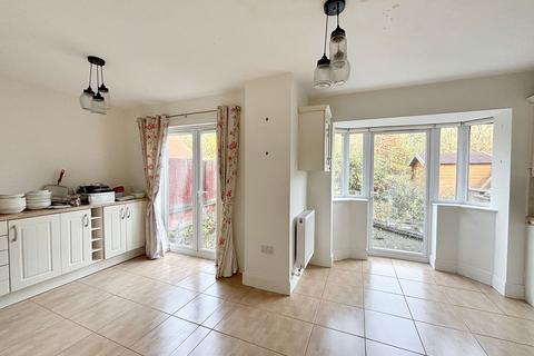 4 bedroom semi-detached house for sale, Warkworth Woods, Gosforth, Newcastle upon Tyne, NE3 5RA