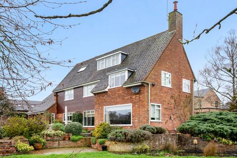 4 bedroom detached house for sale, Chevington Mead & Potential Building Plot, Drakes Broughton, Pershore, Worcestershire WR10