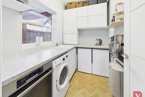 1 bedroom flat for sale, West Street, Dunstable LU6
