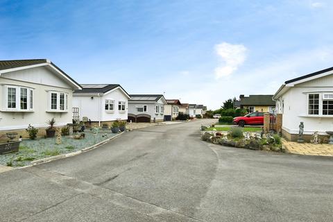 2 bedroom park home for sale, Lincoln, Lincolnshire, LN2