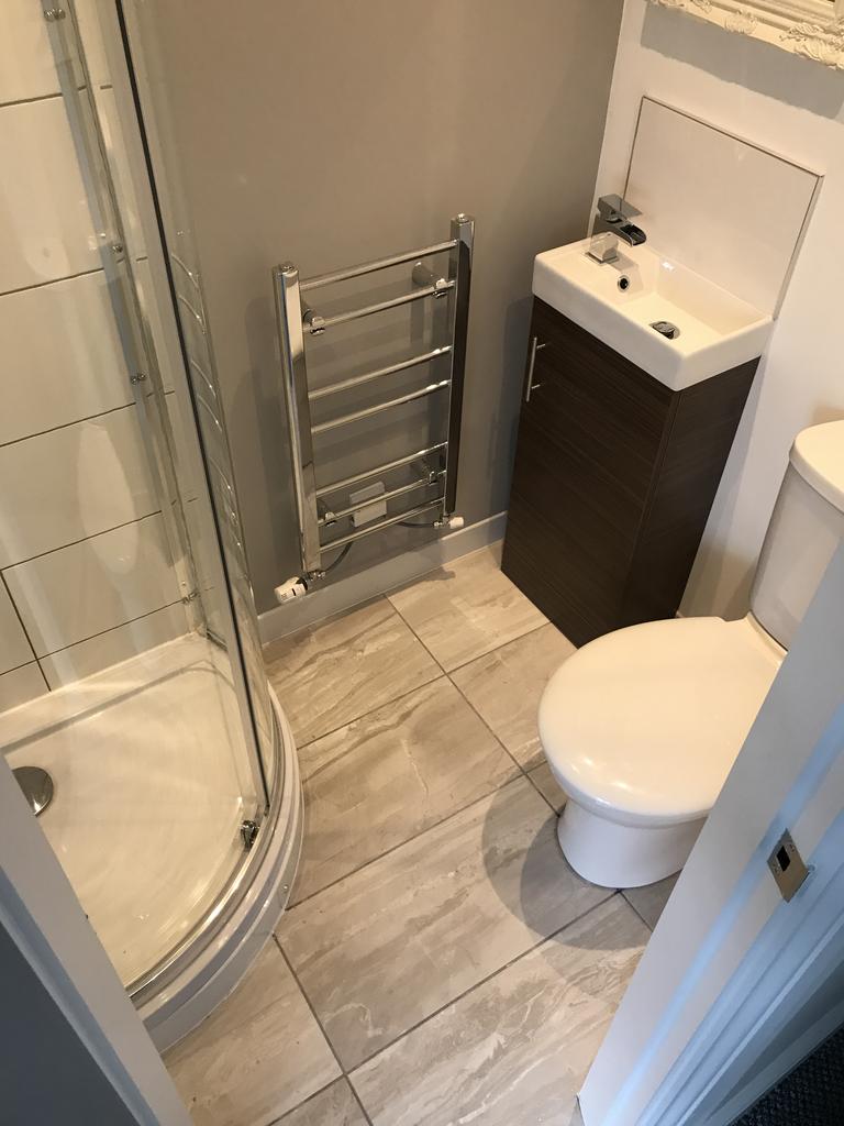 En Suite of similar size and layout
